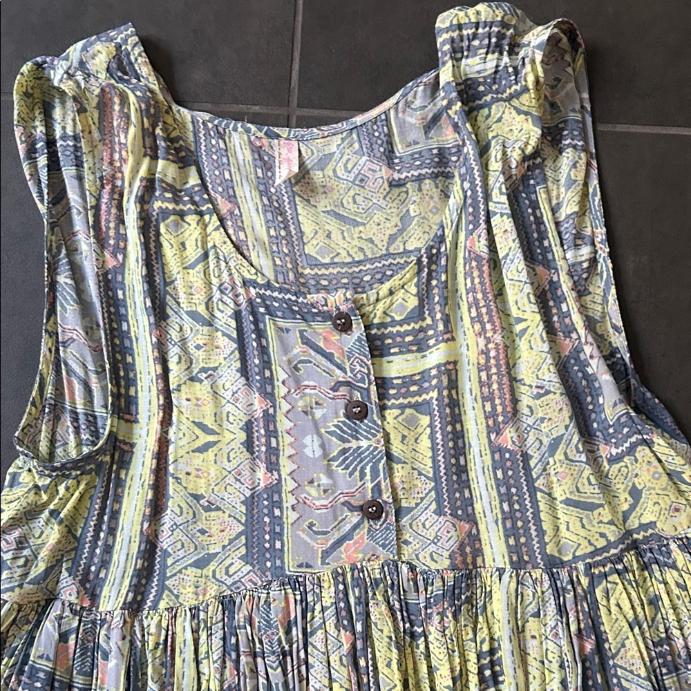Free People Patterned Button-Down Top - Picture 6 of 6